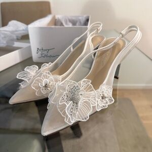 Brand new 7.5 Betsey Johnson wedding heels